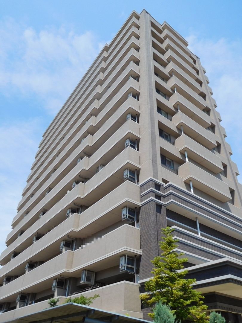4LDK Apartment in Sendai's Noblesse Arai Center Court - Thumbnail 3
