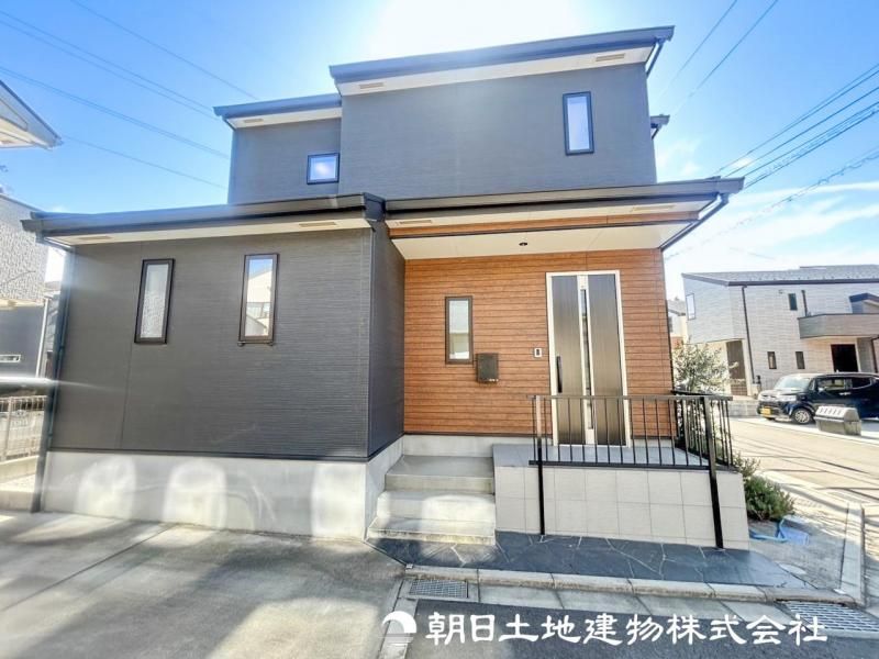 Modern 3LDK house in Machida with parking for 2 cars - Thumbnail 2