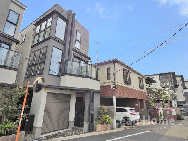 Recently Built 4LDK House in Quiet Setagaya, Tokyo - Thumbnail 2