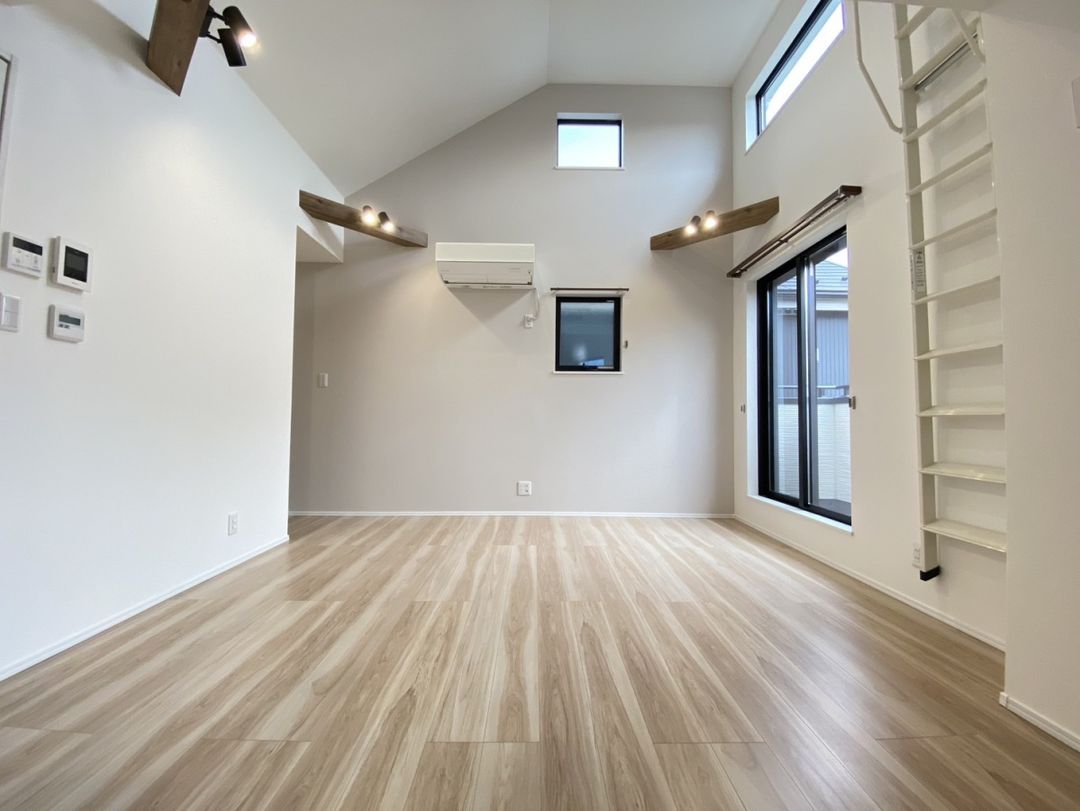 2023 Built 2LDK Detached House for Sale in Koganei, Tokyo - Thumbnail 4