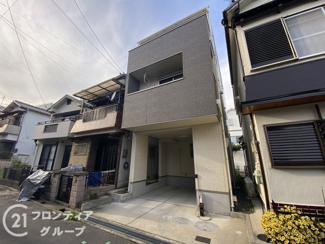 3LDK House for Sale in Hirakata, Osaka - Thumbnail 3