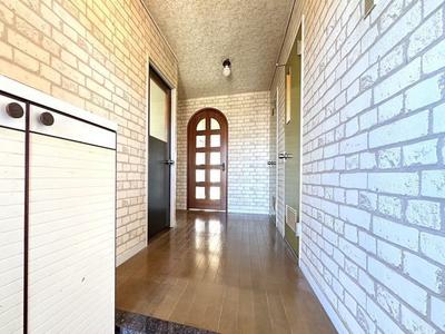 Sun Heights Hirakaki 3LDK Apartment with Mount Fuji Views — Image 1, Fuji, Shizuoka