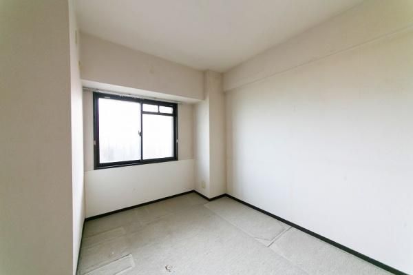 Renovated 3LDK Apartment for Sale in Tenri, Nara - Thumbnail 2
