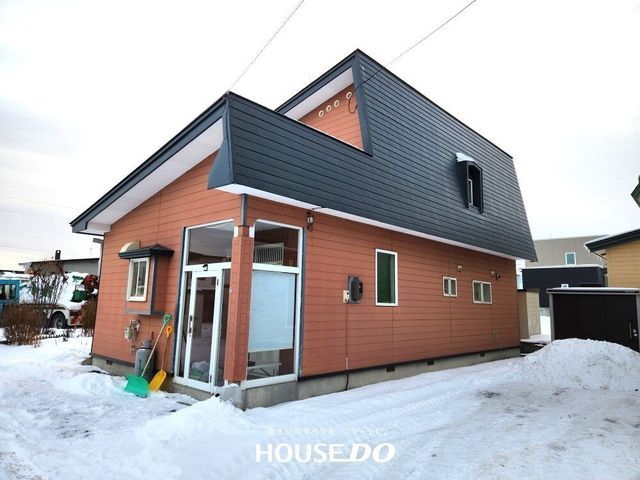 4LDK House in Kitami Hokkaido with 302m² Land - Thumbnail 2