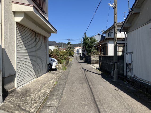 Land with Old House for Sale in Satsumasendai, Kagoshima - Thumbnail 4
