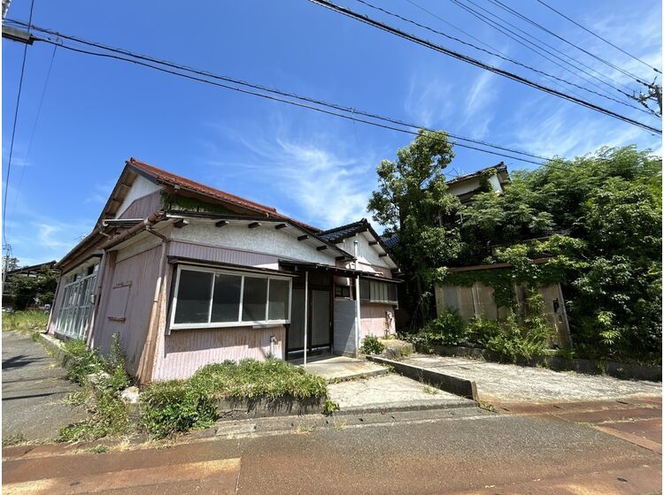 Land for Sale in Uchinada, Ishikawa - Southeast Corner Lot - Thumbnail 3