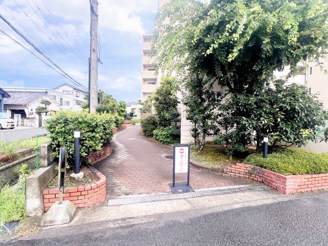 Chisankan Mansion Kinokawa 3LDK Apartment in Wakayama - Thumbnail 2