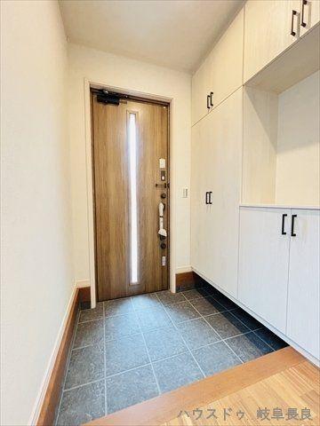 New 5LDK House in Gifu City with 2 Car Parks — Image 3, Gifu, Gifu