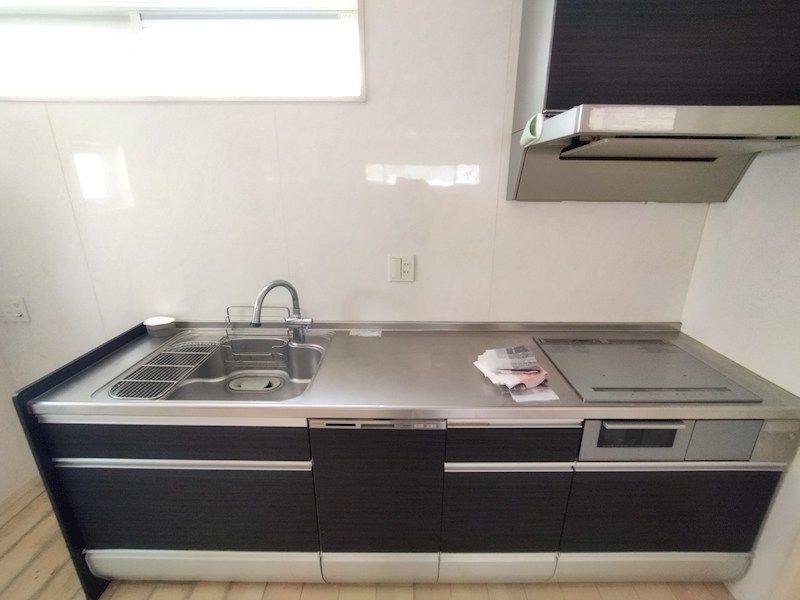 3SLDK Family Home in Kitakyushu with Parking - Thumbnail 3