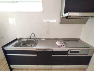 3SLDK Family Home in Kitakyushu with Parking — Image 2, Yahatanishi, Fukuoka