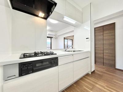 [Holmes] Calm Minamiyagi | — Image 4, Kashihara, Nara