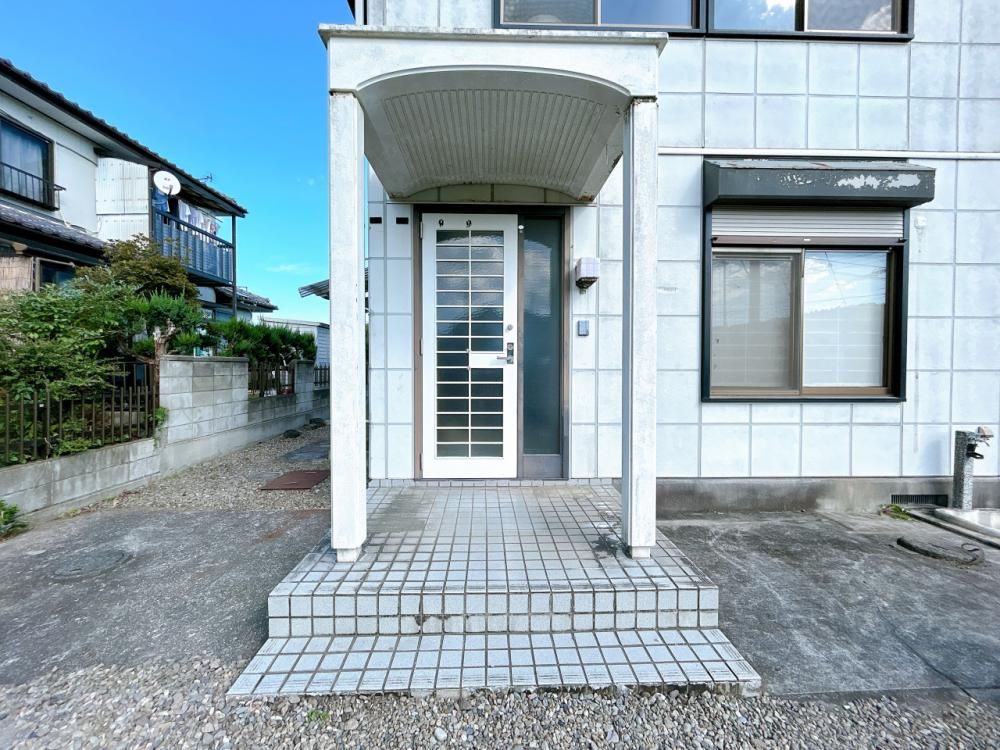 Renovated 3LDK House in Annaka, Gunma with 4 Car Parks - Thumbnail 2