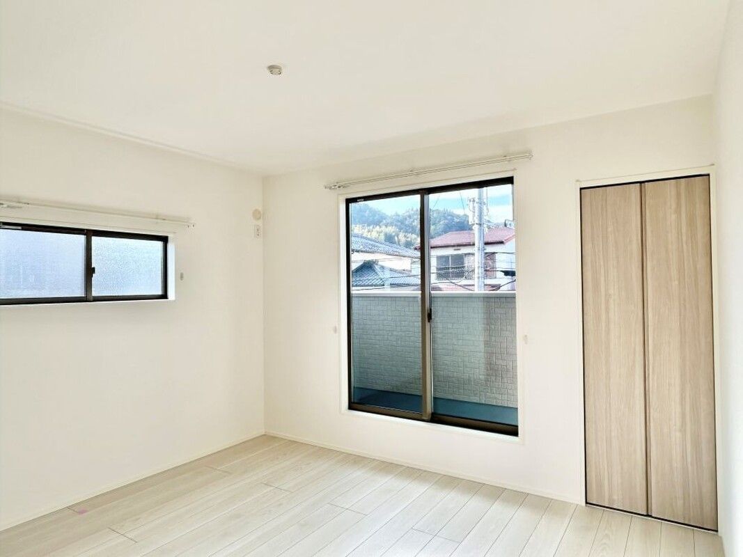 New 4LDK ZEH House with Solar Power in Kochi City Kamobe - Thumbnail 4