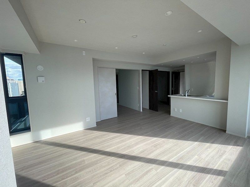 Iconic Tower Niigata Station 9F 3SLDK Condo Near JR Station - Thumbnail 3