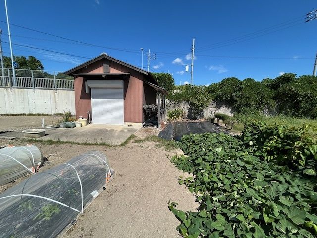 Land Plot with Old House for Sale in Wakayama City - Thumbnail 4
