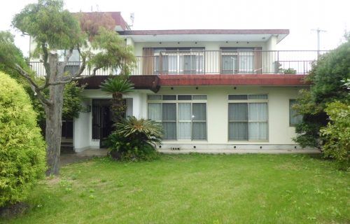 Spacious 1963 Family Home with Large Garden in Hitoyoshi - Thumbnail 2