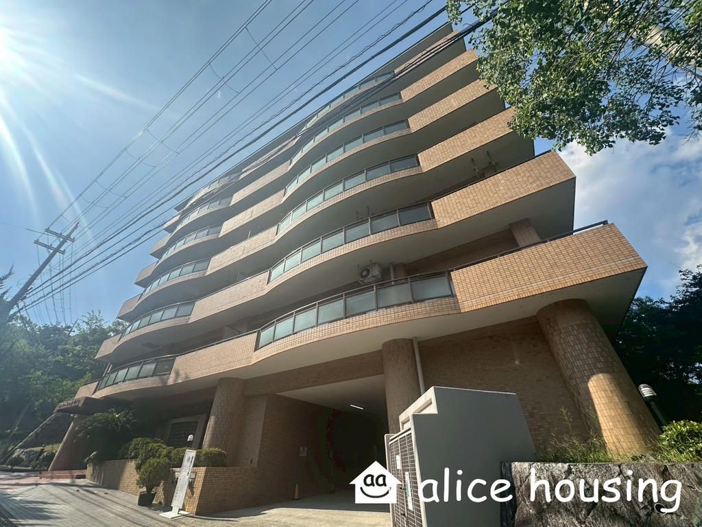 3LDK Apartment in Otsu's Otsukyo Area - 86.75 sqm - Thumbnail 2