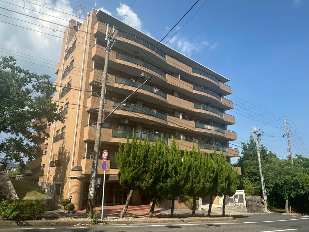 3LDK Apartment in Otsu's Otsukyo Area - 86.75 sqm - Thumbnail 3