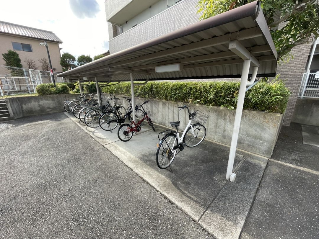3LDK Apartment in Utsunomiya with Balcony - Thumbnail 2
