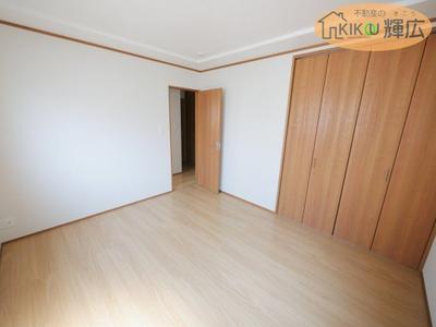 4LDK House in Takasago with 101.02㎡ Living Space — Image 4, Takasago, Hyogo