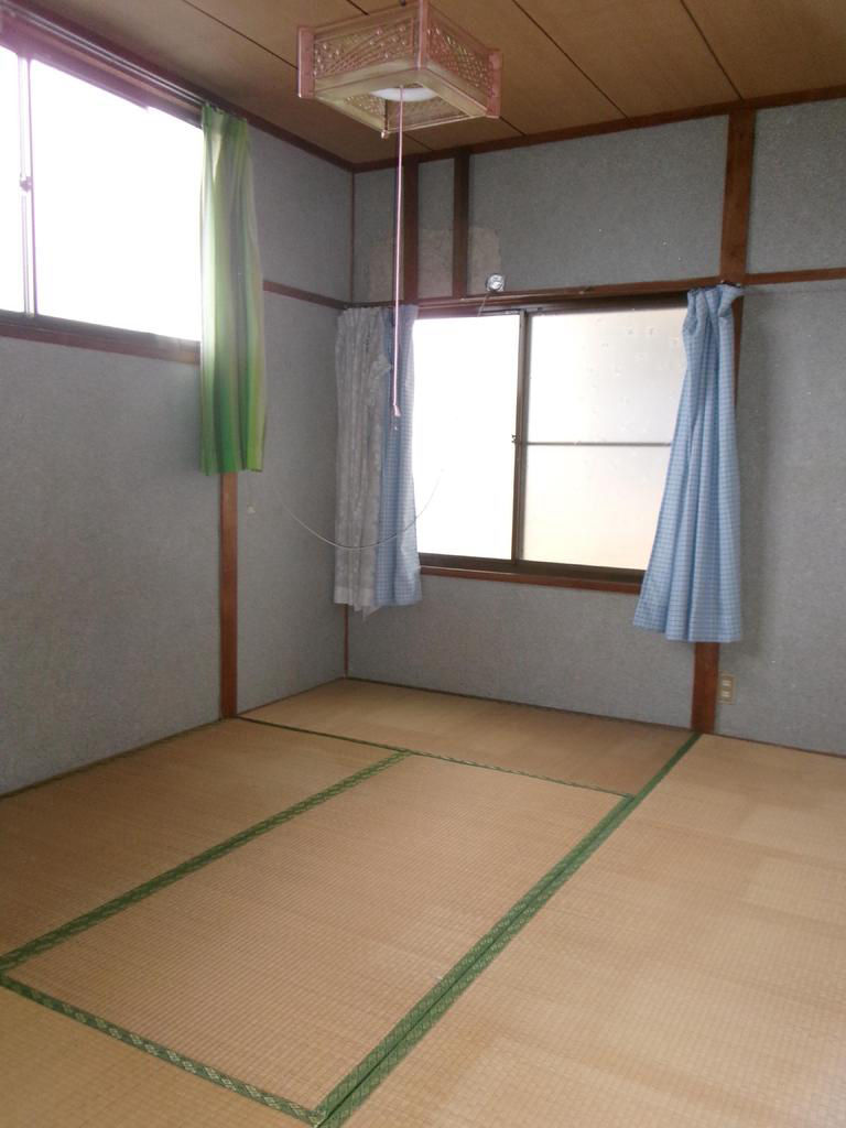 1977 4DK House in Kumano Town, Hiroshima Prefecture - Thumbnail 2