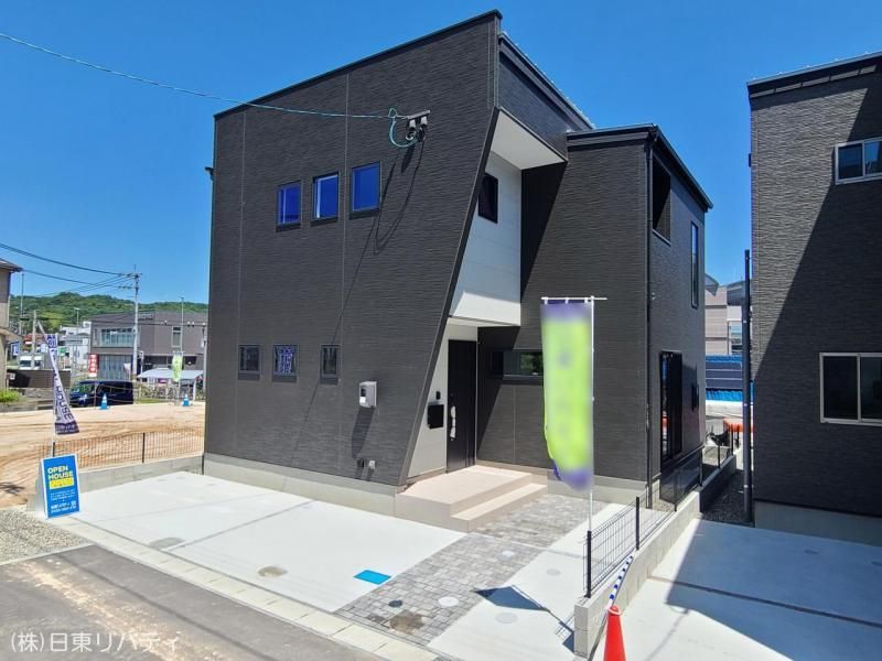Modern 3LDK House in Kumano Town, Hiroshima - Thumbnail 2