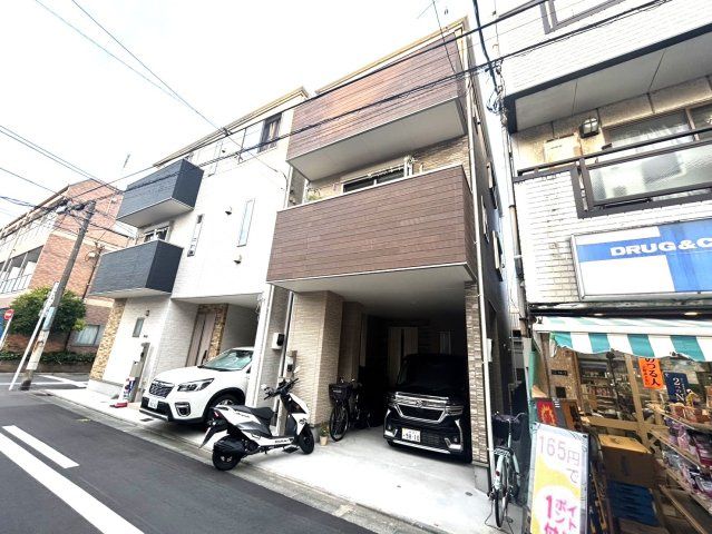 4LDK Detached House in Kawasaki Kannondai | 3-Year-Old Build - Thumbnail 2