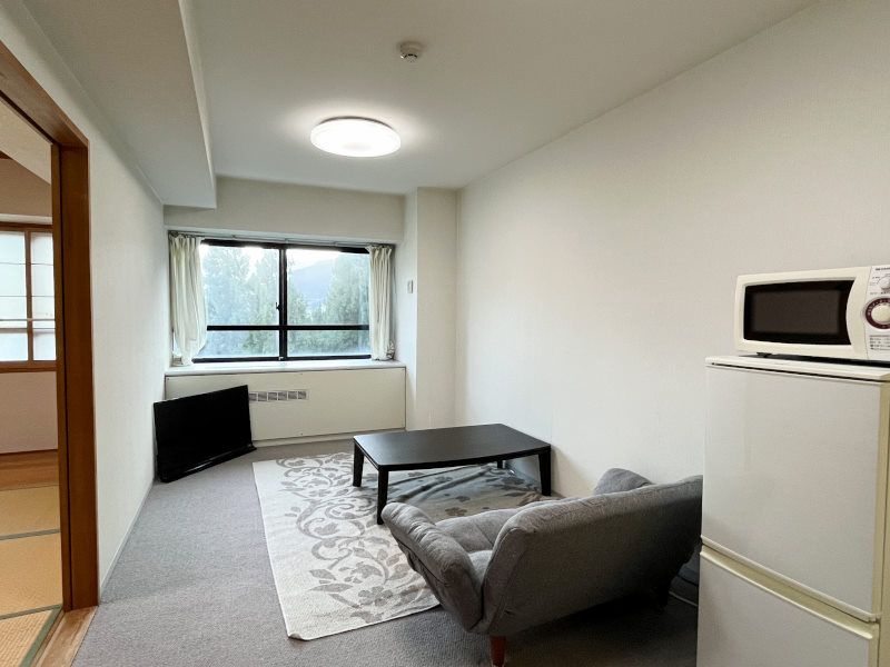Lions Mansion Ishiuchi Maruyama 13F 1LDK Apartment for Sale - Thumbnail 2