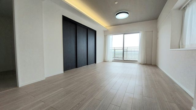 3LDK Apartment on 30th Floor in Tokorozawa, Saitama - Thumbnail 4