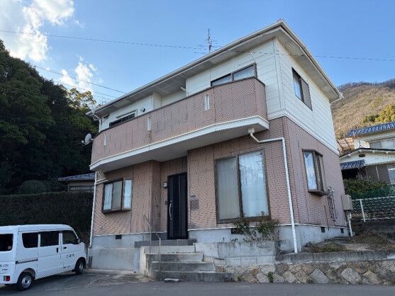 Sea View 3LDK Wooden House for Sale in Mihara, Hiroshima - Thumbnail 2