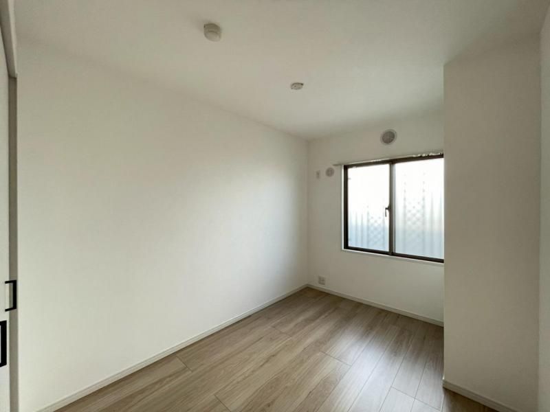 Renovated 3LDK Apartment in Yachiyo City, Chiba - Thumbnail 4