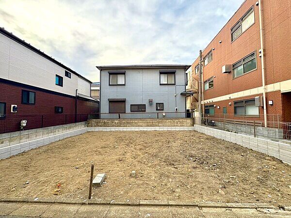 Land for Sale in Umeshima, Adachi, Tokyo - No Construction Conditions - Thumbnail 2