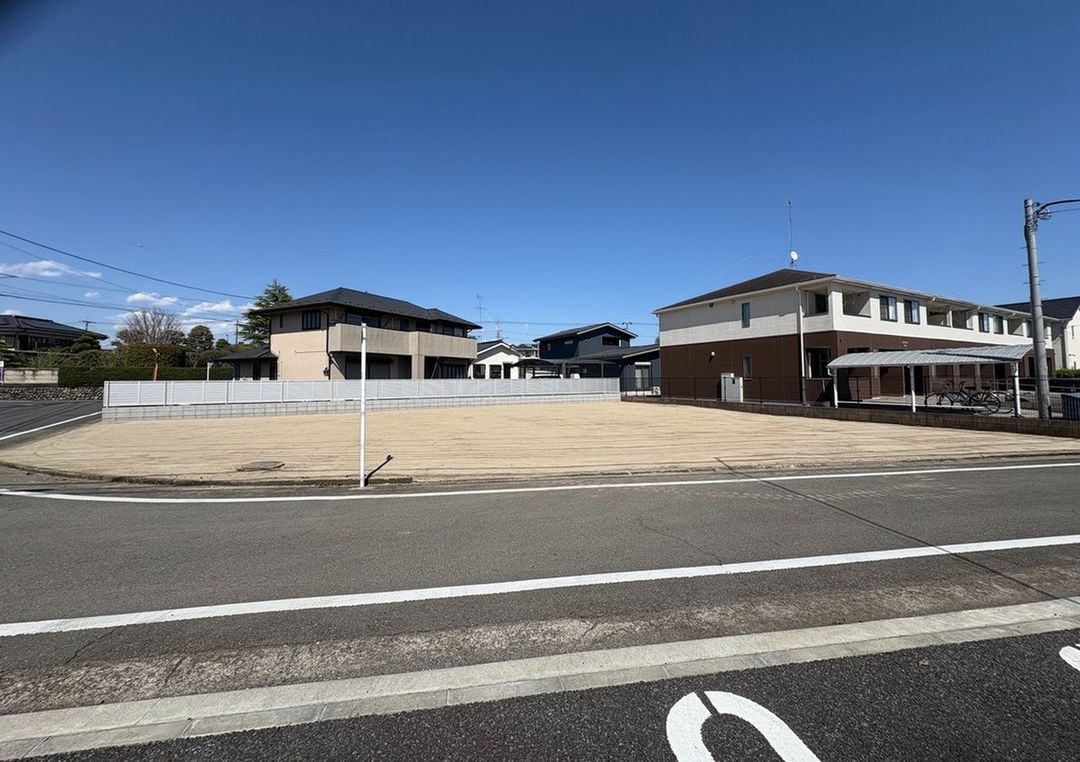 Residential Land for Sale in Hamura, Tokyo - South-Facing Plot - Thumbnail 2