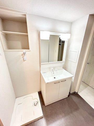 Namba Sky Heights 2F - Renovated Osaka Apartment — Image 4, Naniwa, Osaka