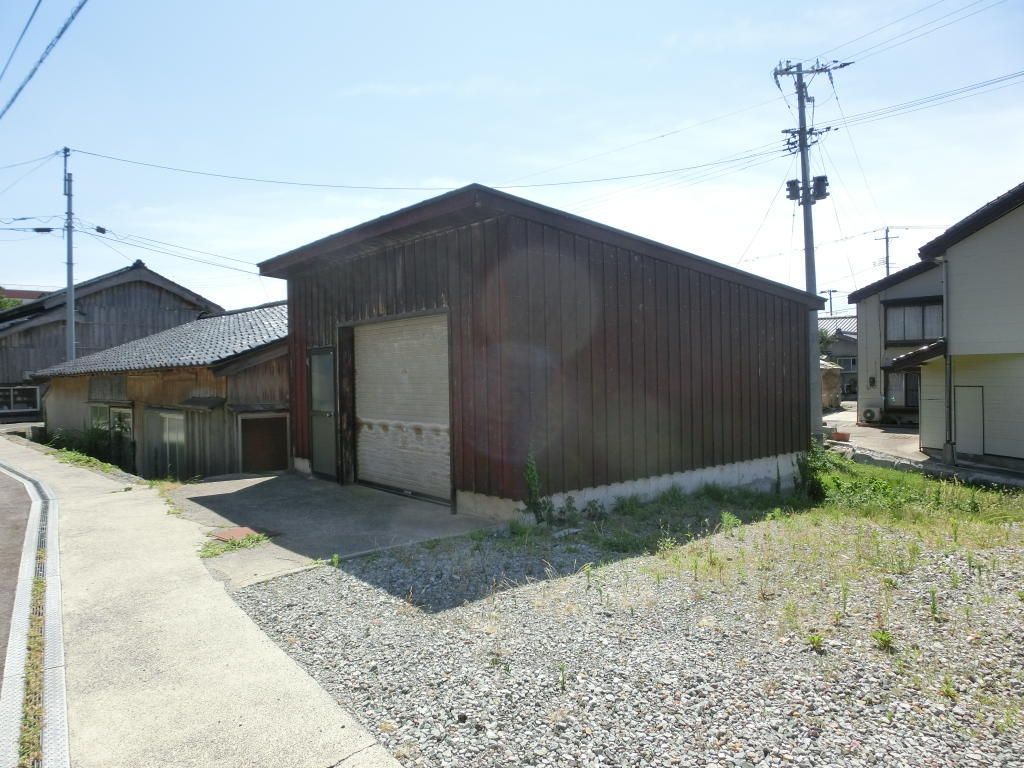 Spacious 10DK House in Sado City, Niigata - Thumbnail 2