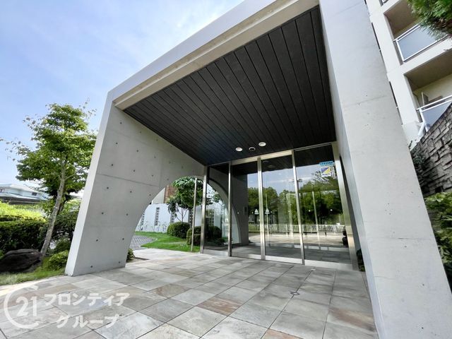 Renovated 3LDK Apartment Near Samita River Station in Nara - Thumbnail 4