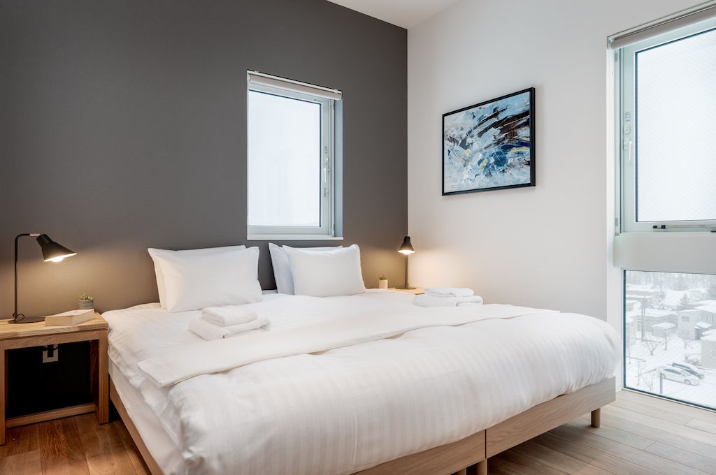 Luxury 3-Bedroom Penthouse in Furano's Kitanomine Ski Village - Thumbnail 3
