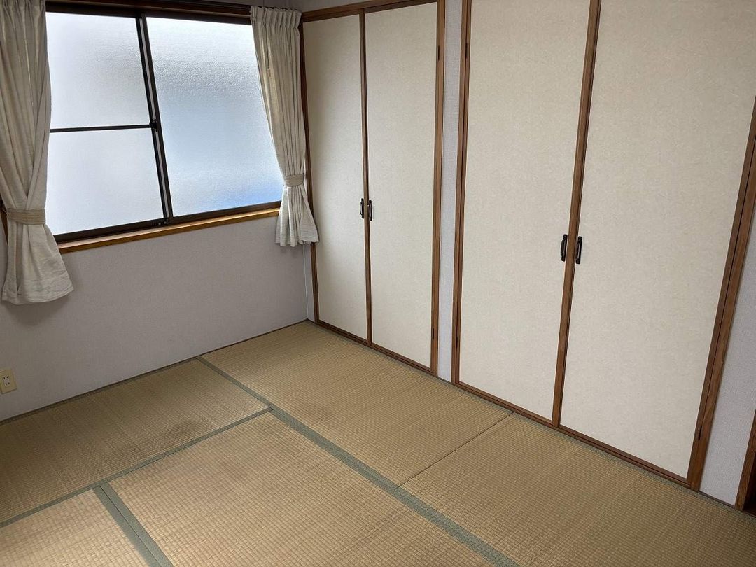 4LDK Detached House for Sale in Kannondai, Hiroshima - Thumbnail 2