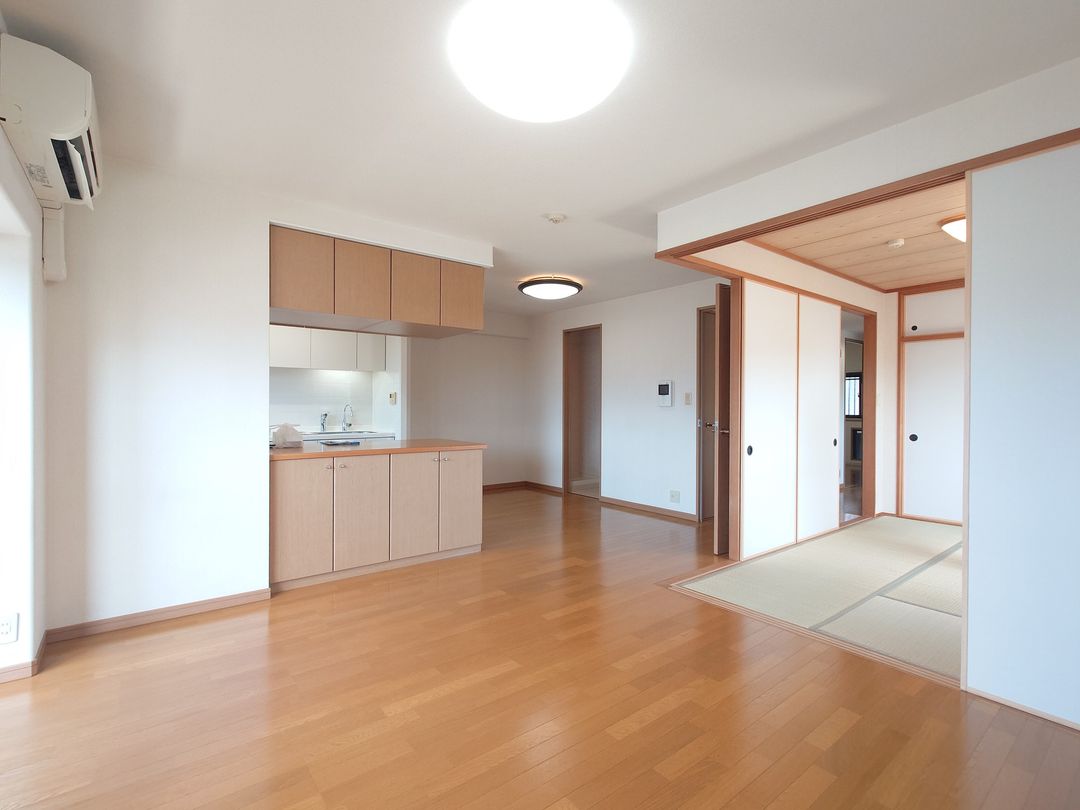 Servus Takago Third 3LDK Apartment for Sale in Matsuyama - Thumbnail 4