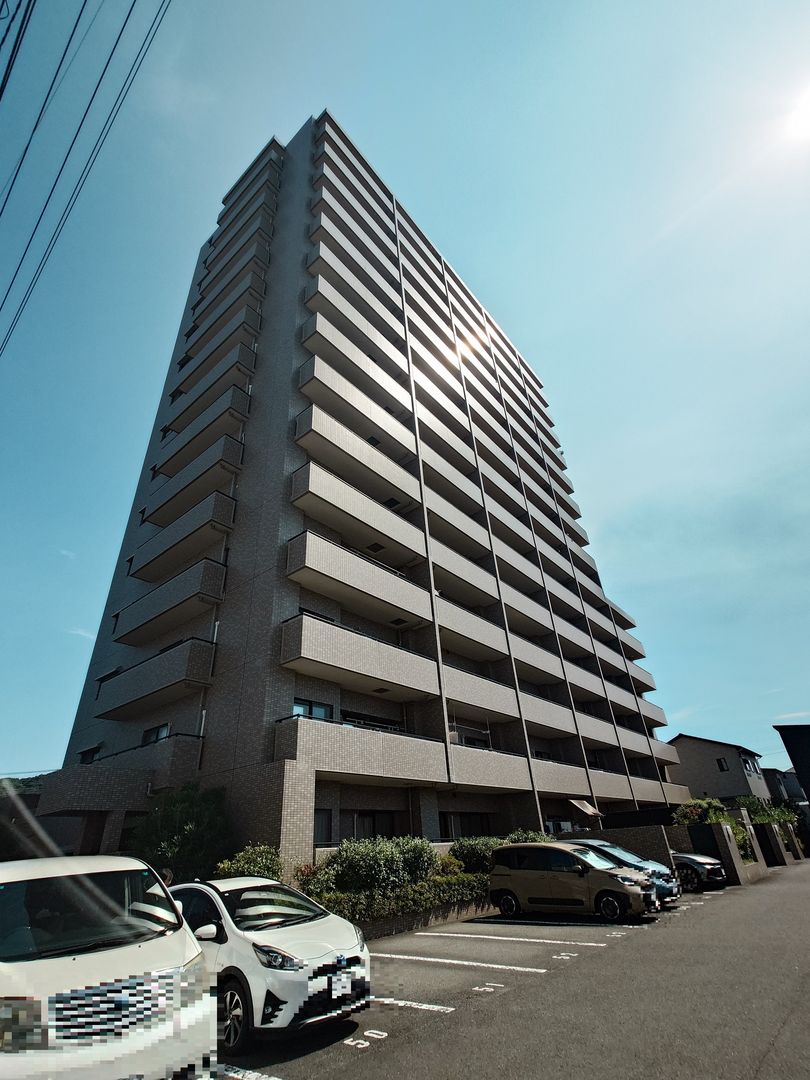 Servus Takago Third 3LDK Apartment for Sale in Matsuyama - Thumbnail 2