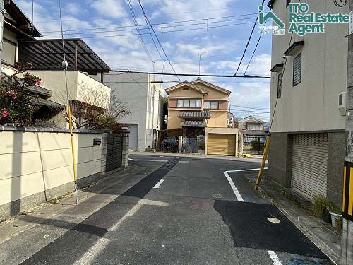 Land with Old House for Sale in Kamigamo, Kyoto - Thumbnail 2