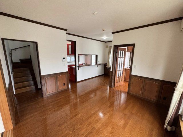 4LDK House for Sale in Maebashi, Gunma with 4 Parking Spaces - Thumbnail 2