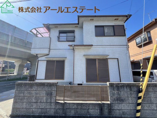 4LDK Family Home in Himeji | 99.36㎡ House Near Goshiki Station - Image 1