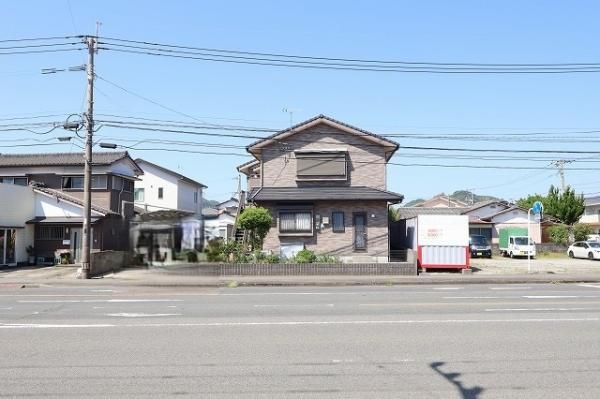 5LDK House for Sale in Nobeoka, Miyazaki with Multi-Gen Layout - Thumbnail 2