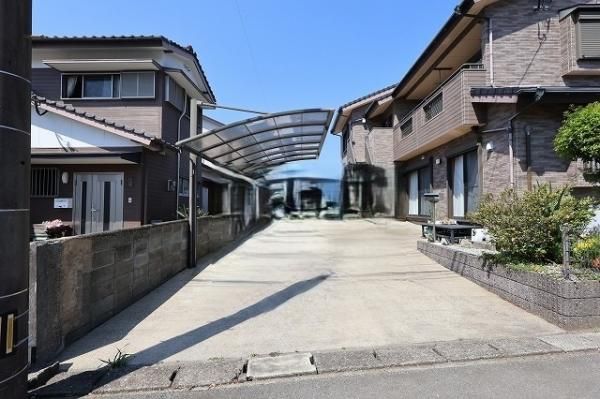5LDK House for Sale in Nobeoka, Miyazaki with Multi-Gen Layout - Image 1