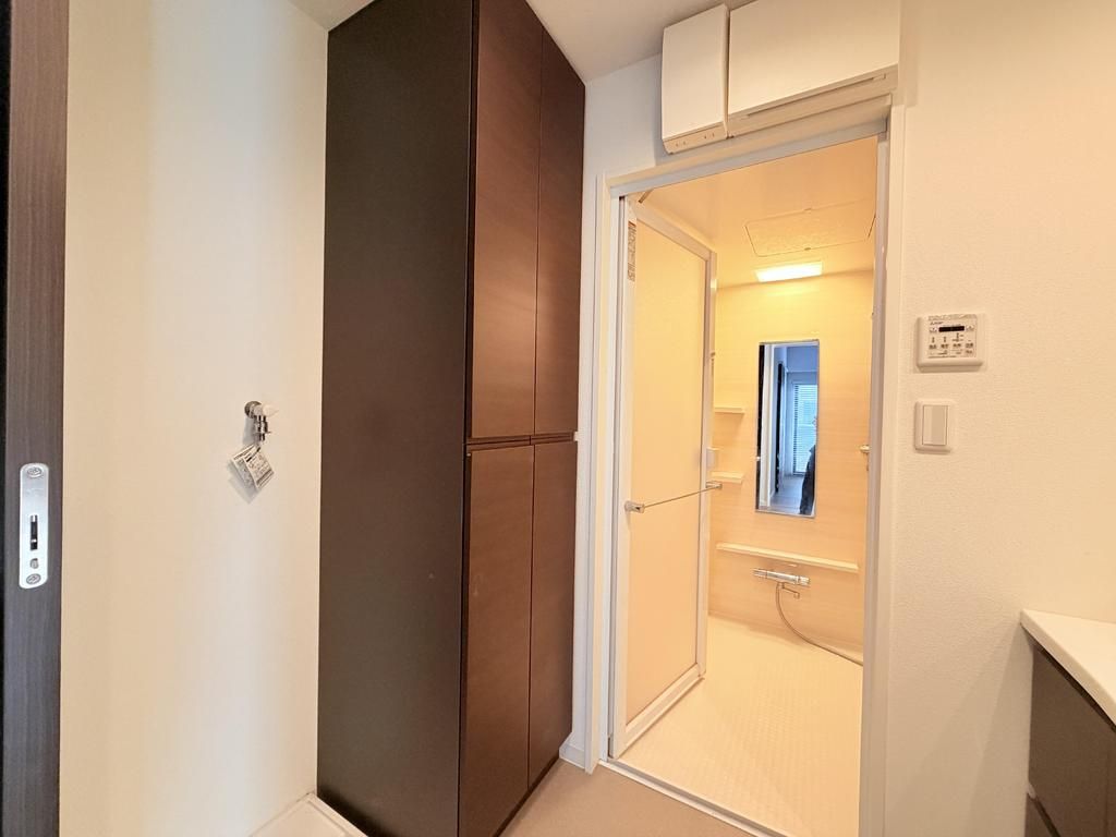 4LDK Apartment for Sale in Shizuoka City's Aoi Ward - Thumbnail 2