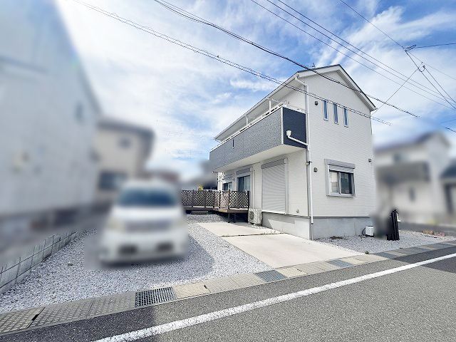 4SLDK House for Sale in Nagahama, Shiga with Parking - Image 1