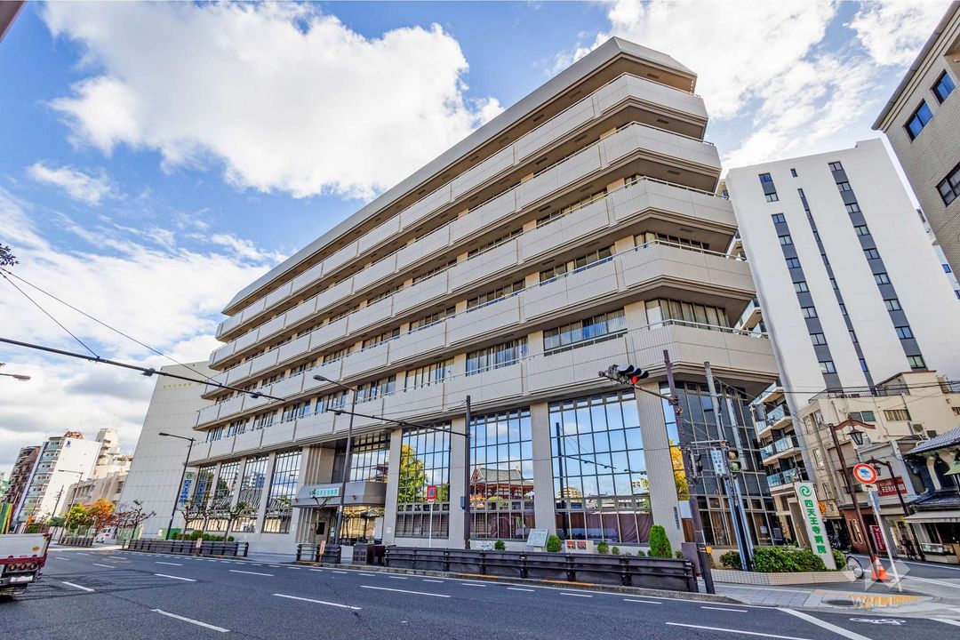 Modern 1DK Apartment for Sale in Tennoji, Osaka | Presance Loge - Thumbnail 2