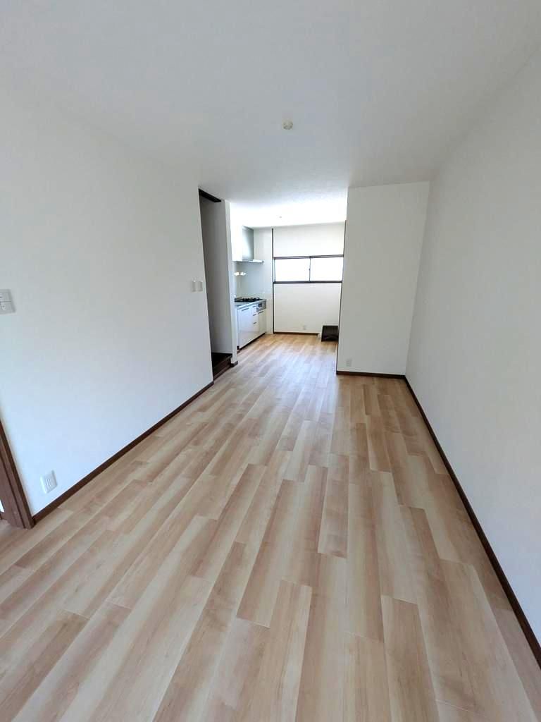Renovated 2LDK House near Nagitsuji Station, Kyoto - Thumbnail 4