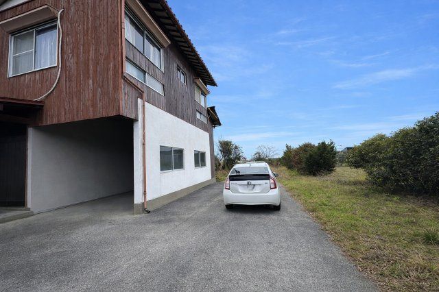 Land for Sale in Tosu City, Saga - 88 Tsubo Plot with Road Access - Thumbnail 2